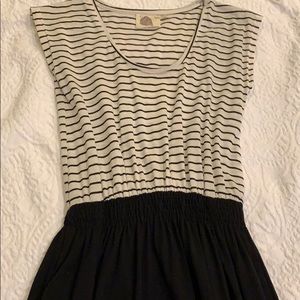 Maxi dress size small